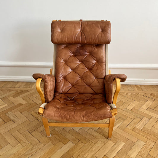 Pernilla 69 Lounge chair by Bruno Mathsson, brown leather and white canvas, for DUX