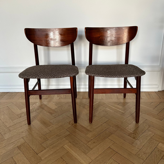 Set of two 1960s Danish teak dining chairs with curved backrests