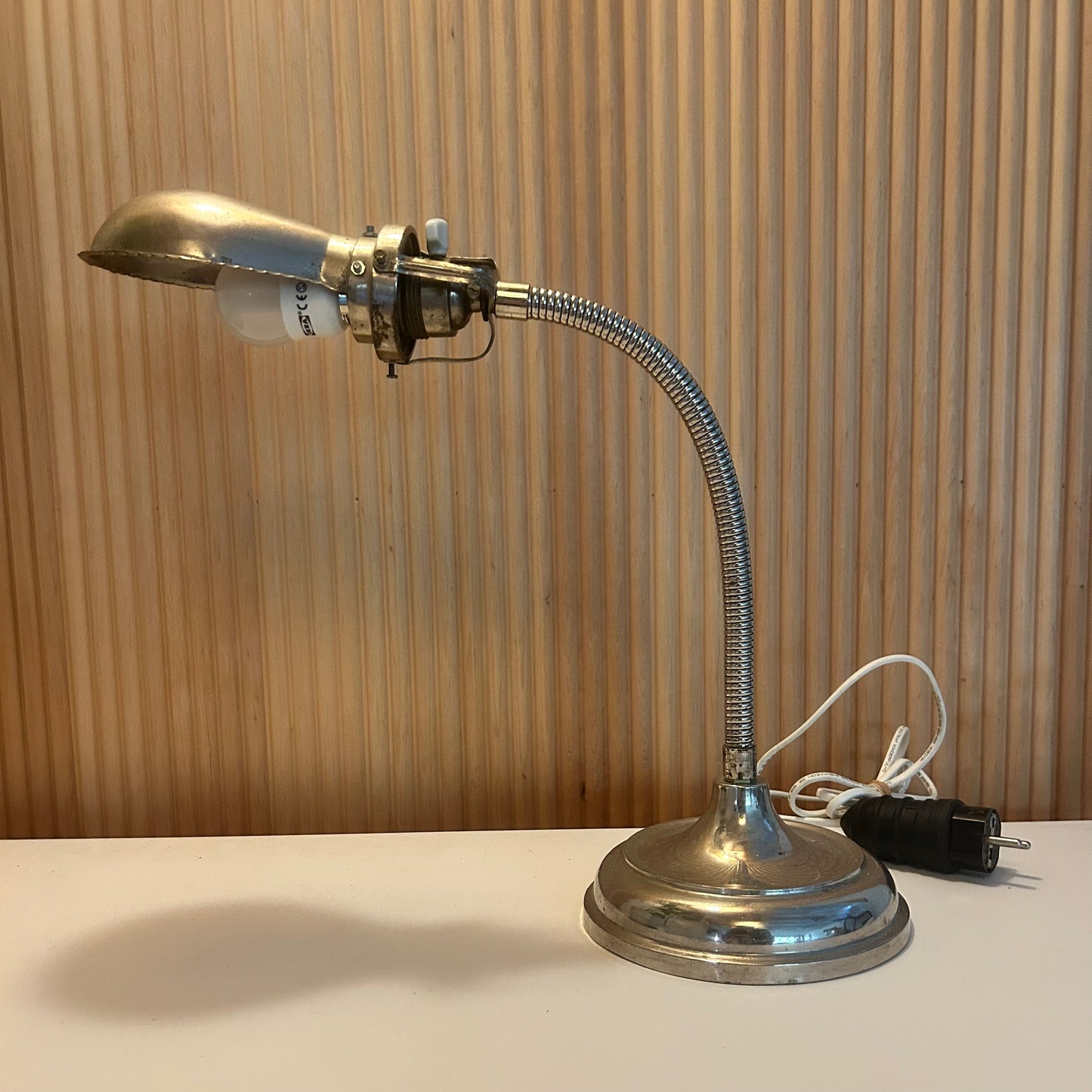 Gooseneck desk lamp from the 1930s
