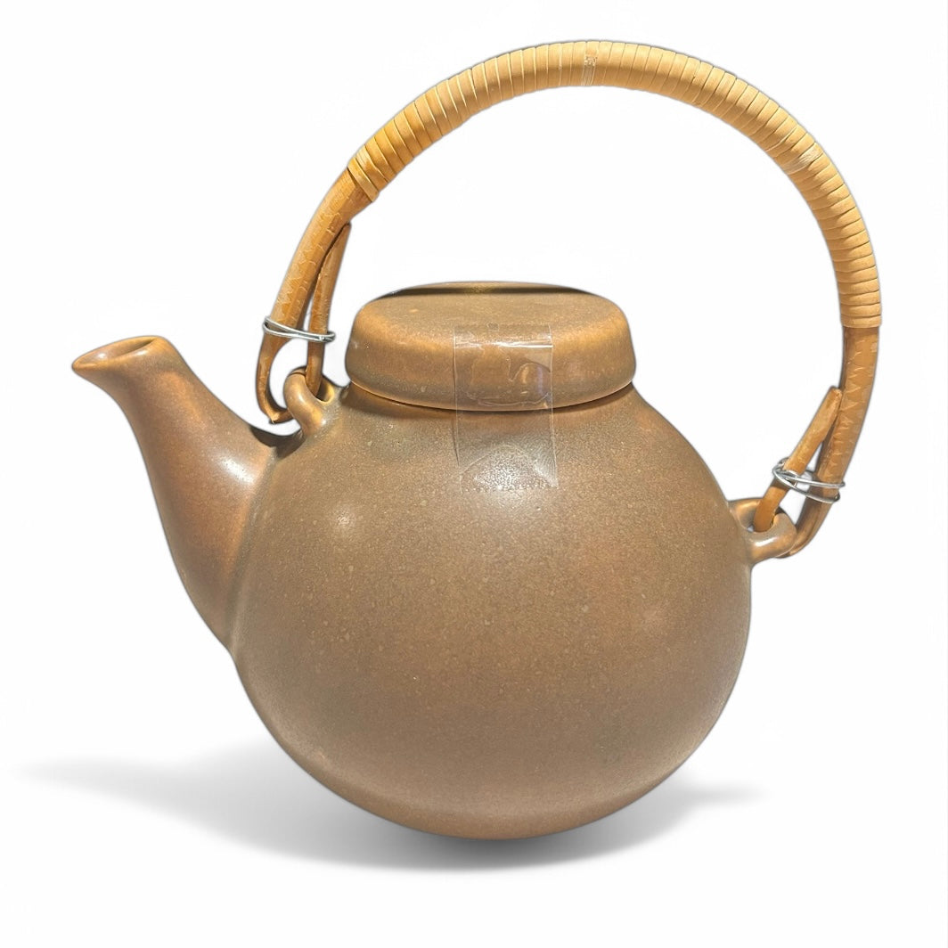 Finnish 1950s stoneware teapot by Ulla Procopé for Arabia