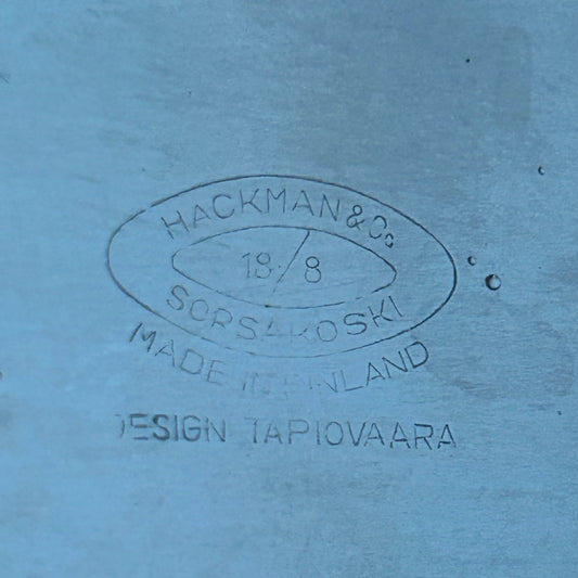 Serving dish in metal from the 1960s by Ilmari Tapiovaara for Hackman