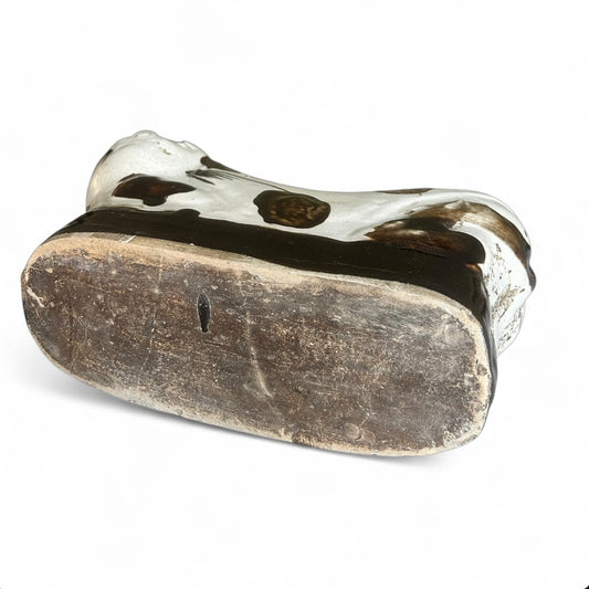 19th century Cizhou ware porcelain cat pillow figurine from China