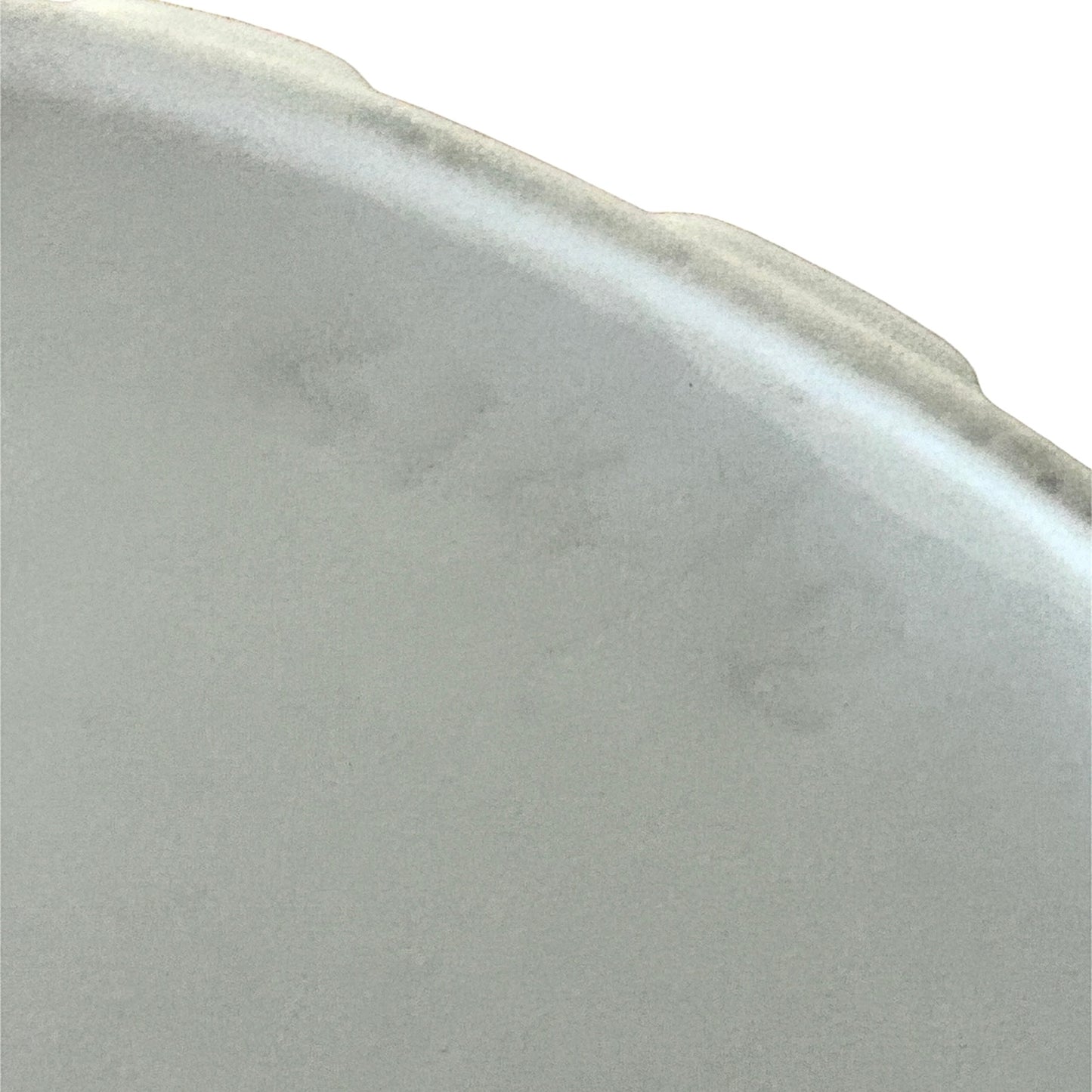 White porcelain bowl from the 1960s by Göran Bäck for Arabia