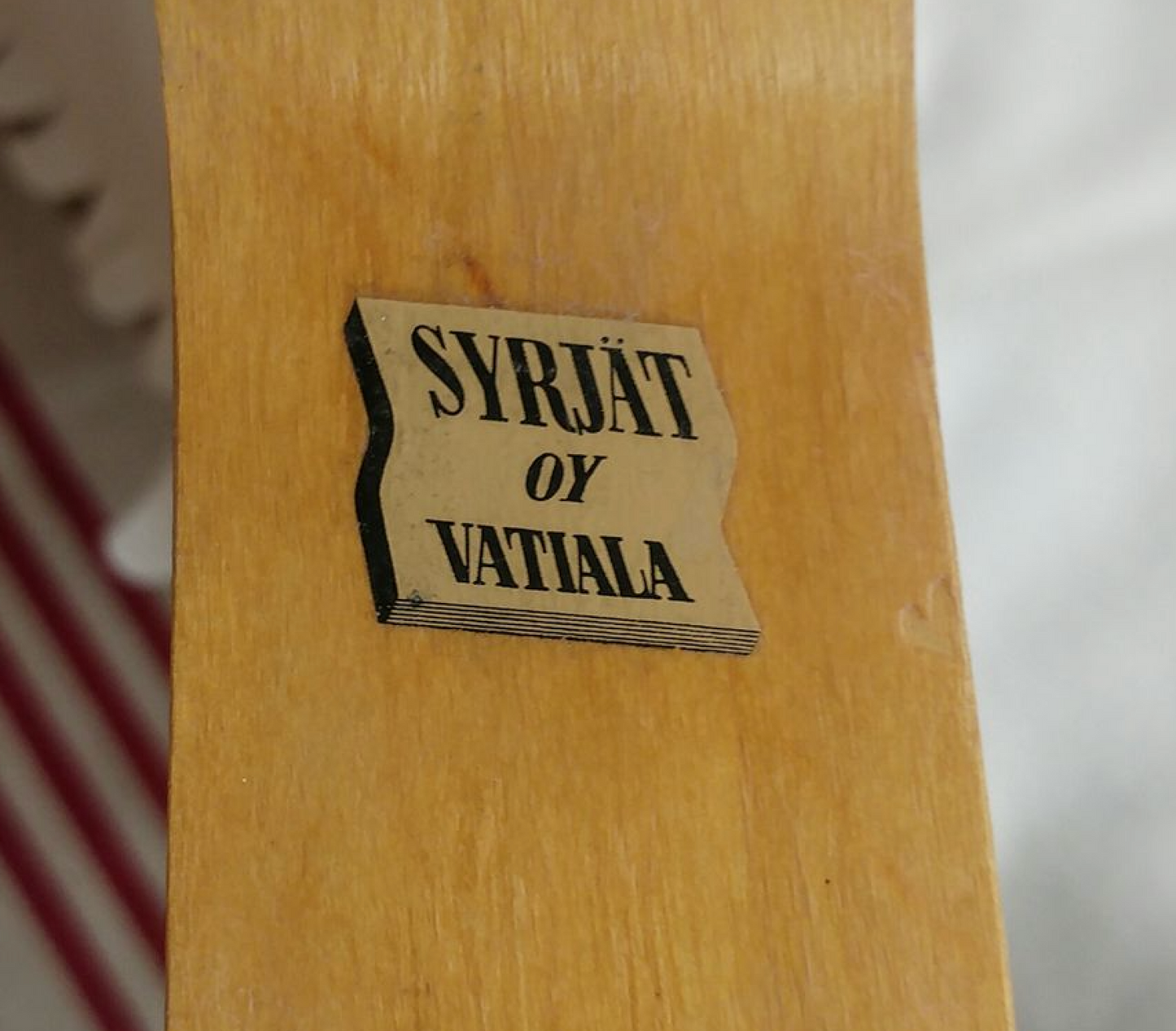 Wall shelf from the 1950s by Syrjät