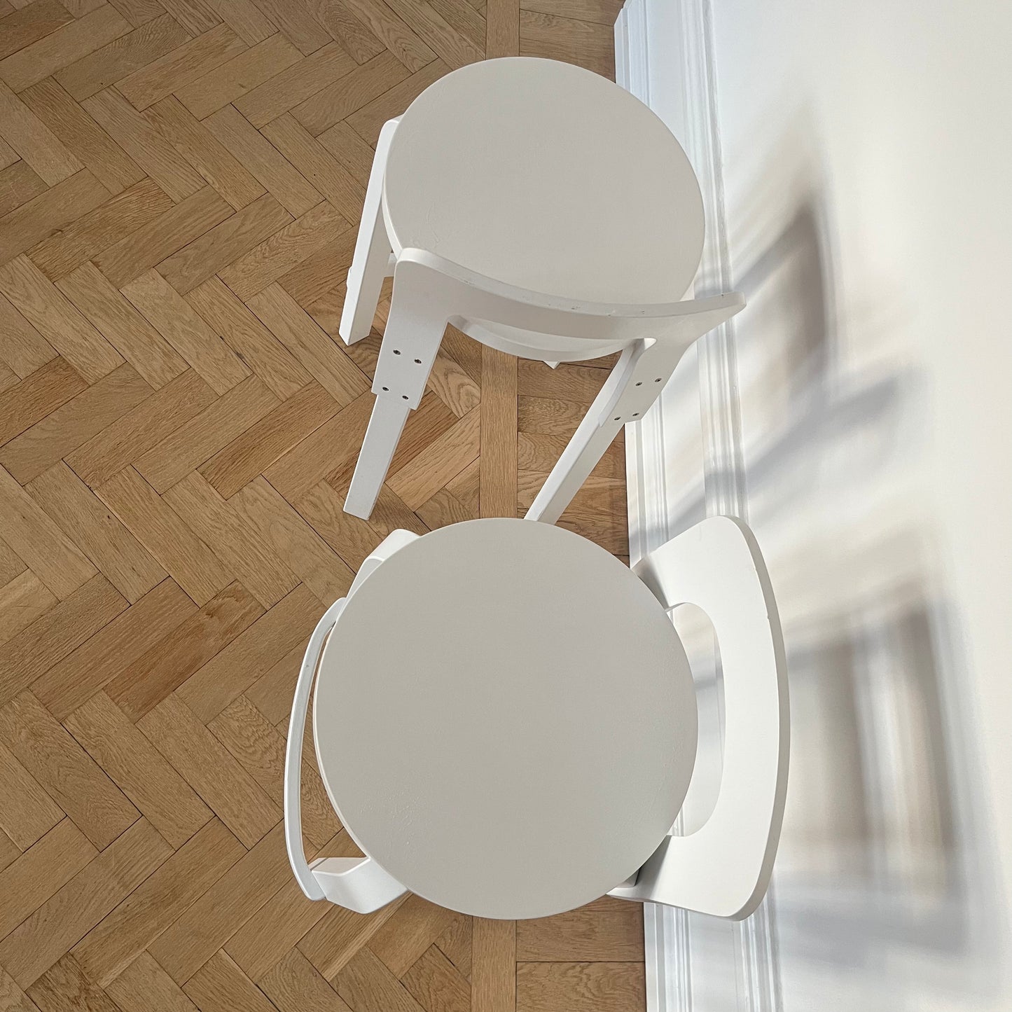 Bar stool K65, lacquered in white, by Alvar Aalto for Artek