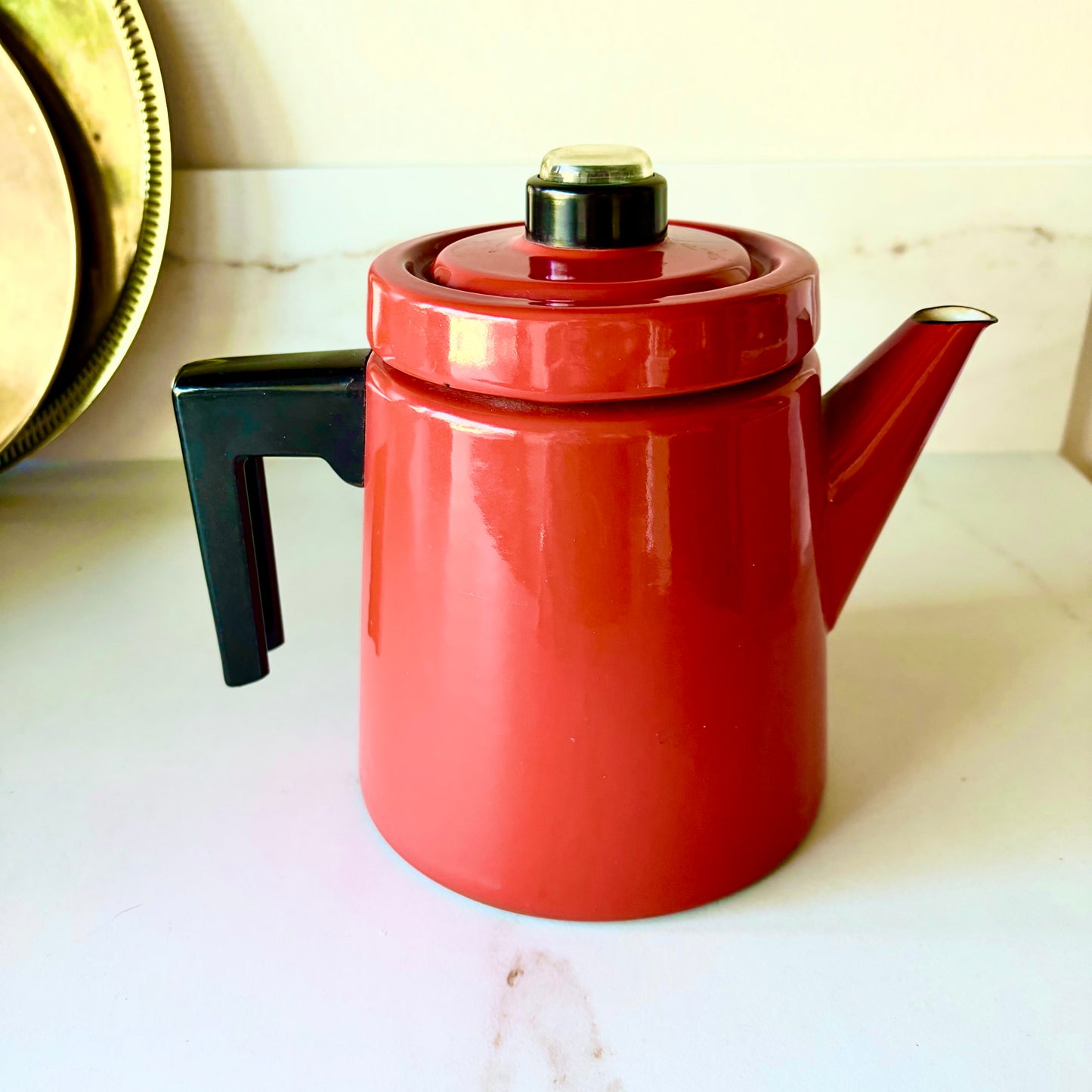 Red pehtoori coffee pot by Antti Nurmesniemi for Wärtsilä-Finel