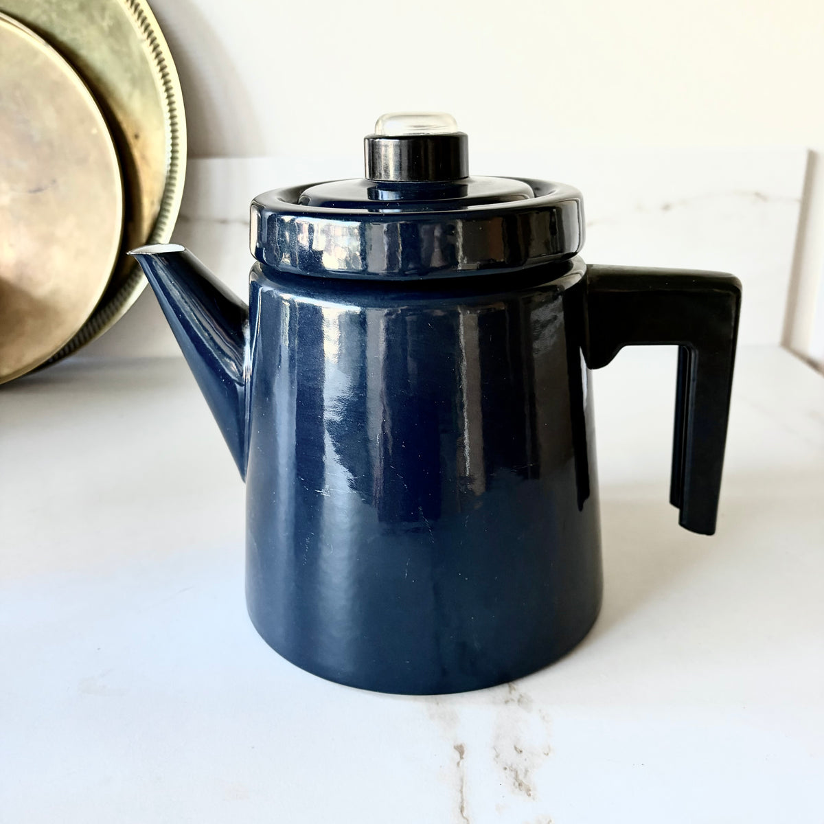 Deep blue pehtoori coffee pot by Antti Nurmesniemi for Wärtsilä 