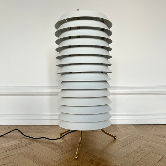 Santa & Cole Maija Floor Lamp – Design by Ilmari Tapiovaara