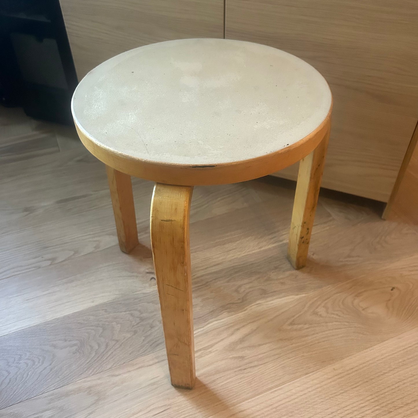 Stool 60 with grey linoleum seat by Alvar Aalto for Artek