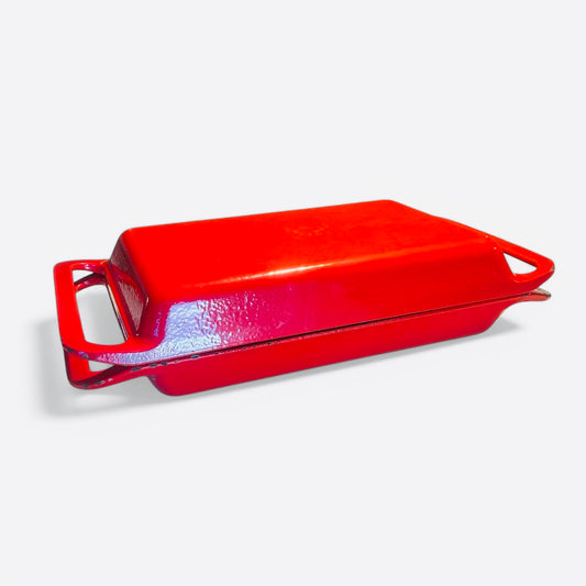 Red enamel oven pan #4518 by Timo Sarpaneva for Rosenlew