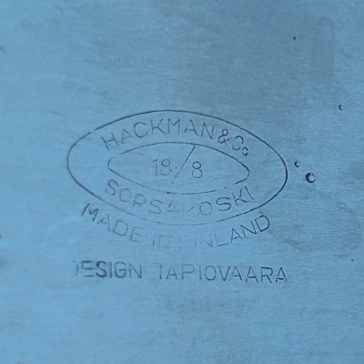Serving dish in metal from the 1960s by Ilmari Tapiovaara for Hackman