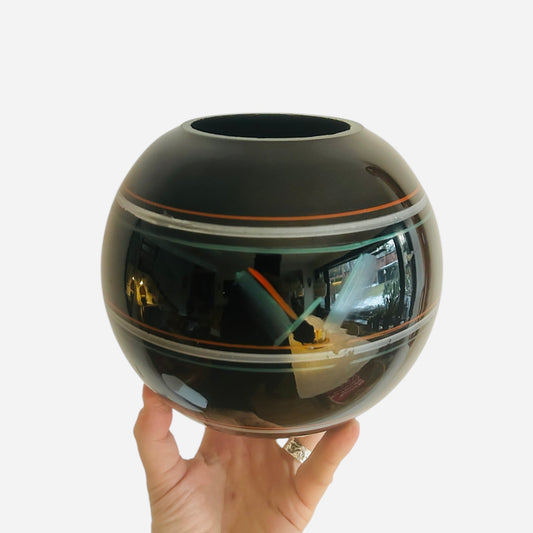 Black glass Art Deco bowl attributed to Kauklahden Lasitehdas